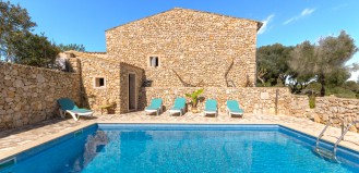 Mallorca Holiday Home - Rural surrounding with 4 bedrooms, WIFI and private Pool