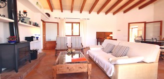 Mallorca Villas – Enjoy this rural and modern Villa  for 4 people, close to the golf courses 7