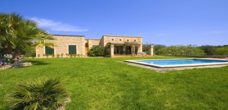 Mallorca Villas – Enjoy this rural and modern Villa  for 4 people, close to the golf courses 1