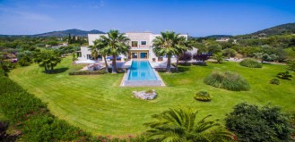 Luxury Holiday Villa with Sea Views, Air Conditioning, 6 bedrooms + 6 en suites 3