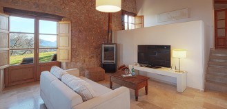 Holiday country hotel Mallorca - Suite with Air Condicioning, Terrace + court yard | Holiday Houses 7