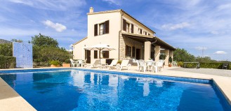 Family Holiday Villa in Mallorca - Wifi, 4 bedrooms,  countryside of the east coast 4