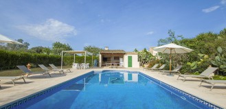 Familienfreundliche Finca Mallorca, 5 Schlafzimmer, privater Pool, W-Lan, Garten 1