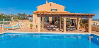 Ferienhaus Mallorca - familienfreundlich im Osten, 5 Schlafzimmer, Tischtennis, Pool 1