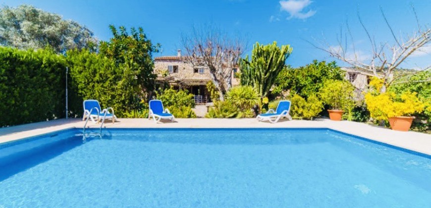 Finca con piscina cerca de Artà, zona rural, 4 dormitorios, aire acondicionado, Wi-Fi