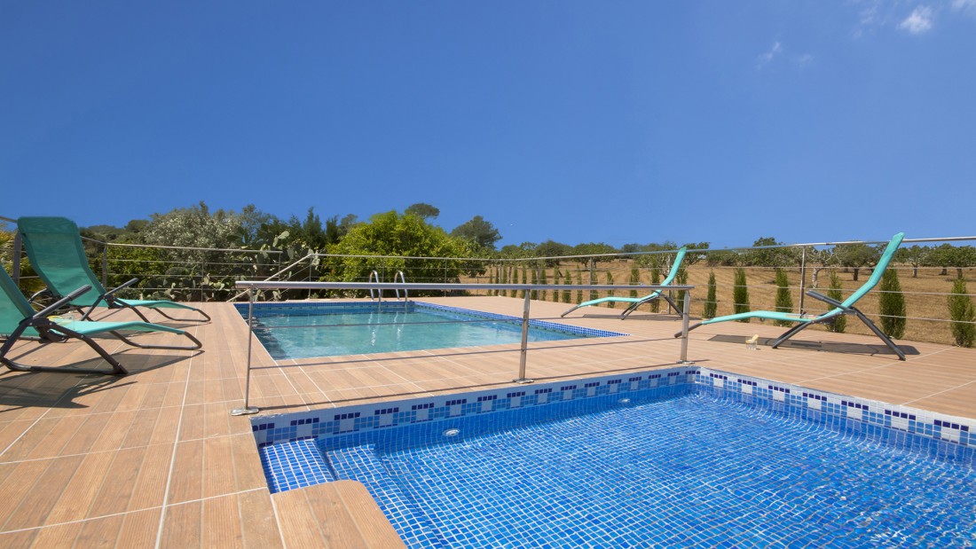 Holiday House for families with Kids Pool in the northeast Mallorca – 5 bedrooms, A/C