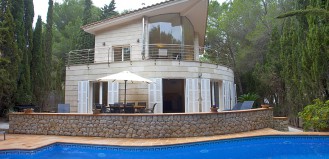 Villa Vacacional Alcudia  en zona residencial, con Aire Acondicionado, 750m de la playa