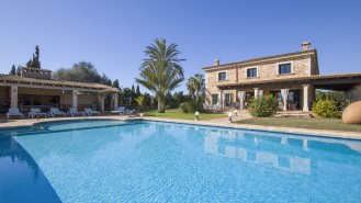 Holiday Rentals Villas Majorca - close to the beach, for 10 persons, WIFI, Airconditioning