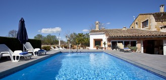 Family Villa Rental in beautiful country setting with big garden, saltwater pool 2