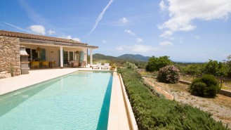 Mallorca villa with pool and sea view, modern and ideal for long term rental 1
