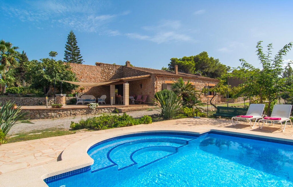 Finca Vacacional con Piscina, 200m de la Playa natural y 1,2km a la Costa de los Pinos